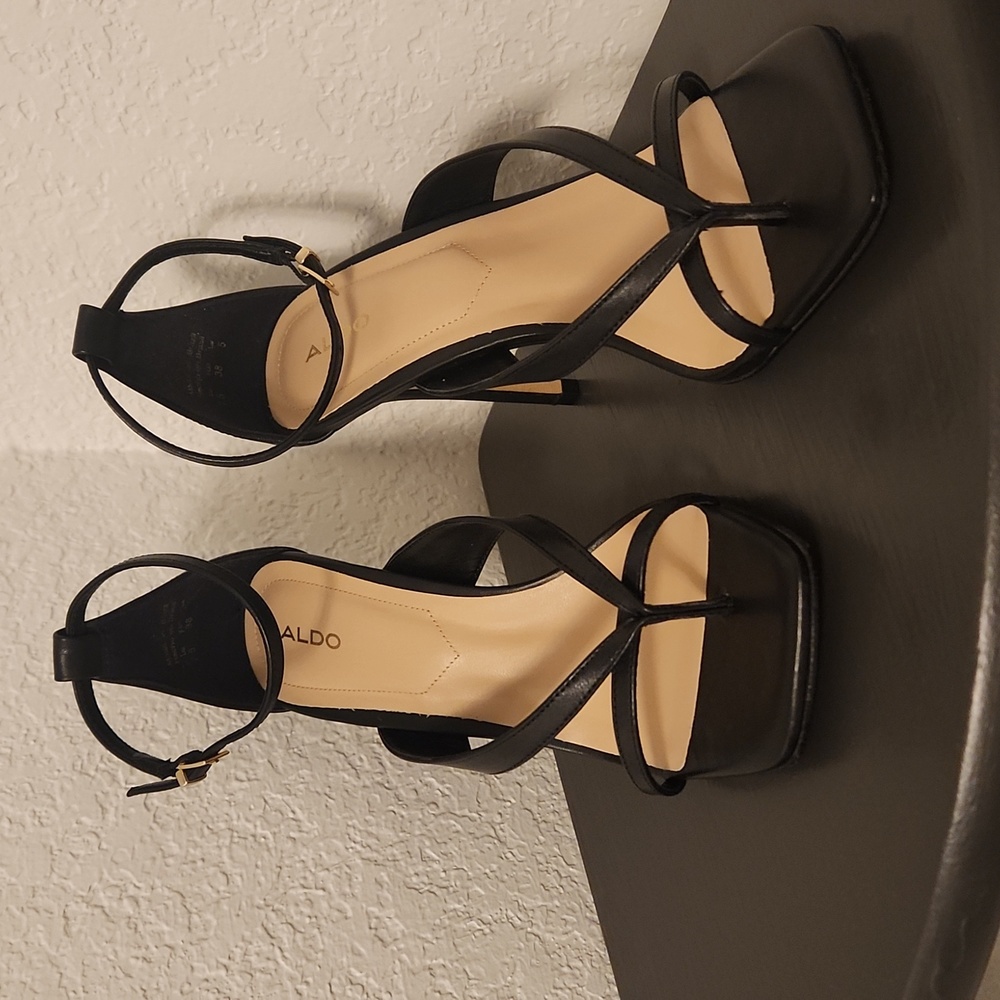 Sandles/Heels